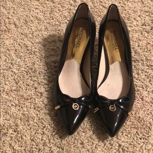 Michael Kors Black Pumps with Bow Detail Size 6.5